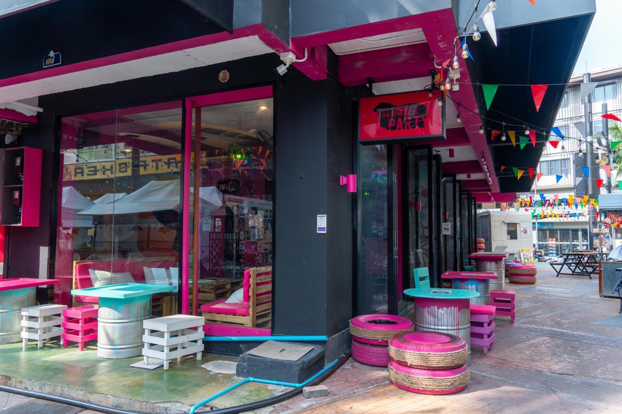 Slumber Surf Phuket Kata Vandrehjem Eksteriør billede